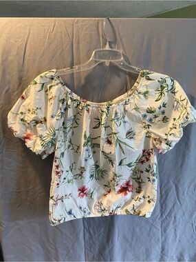 Enfocus Studio White Floral Off-Shoulder Puff Sleeve Crop Top